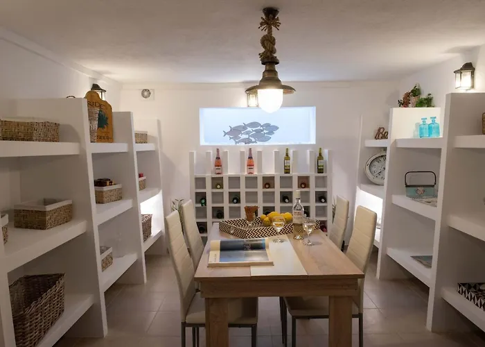 Dandy - Melodic Waves - Private - Pool - Parking - Cellar * Néa Ródha