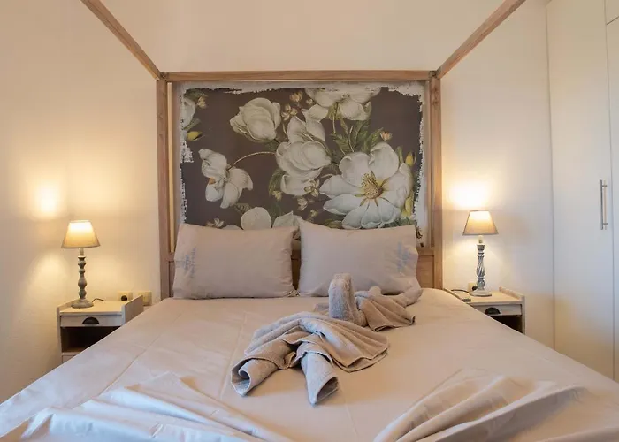 Dandy - Melodic Waves - Private - Pool - Parking - Cellar Casa de Férias Néa Ródha