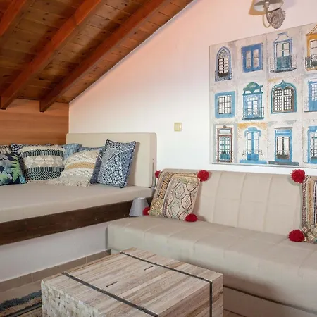 Dandy Villas Nea Roda - Melodic Waves - Private - Pool - Parking - Cellar Nea Roda