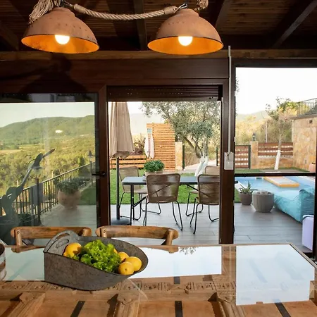 Dandy Villas Nea Roda - Melodic Waves - Private - Pool - Parking - Cellar * Nea Roda