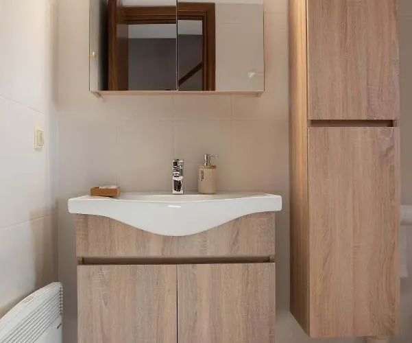 Сasa de vacaciones Dandy - Melodic Waves - Private - Pool - Parking - Cellar Nea Roda